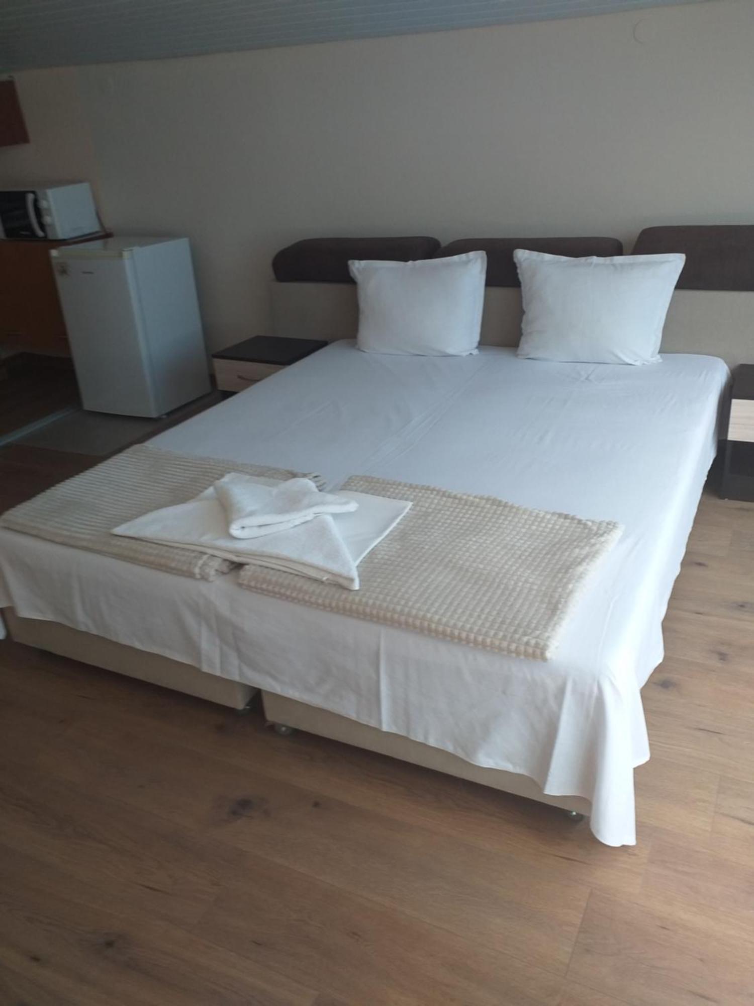 Exotic Guest House Sozopol Bagian luar foto