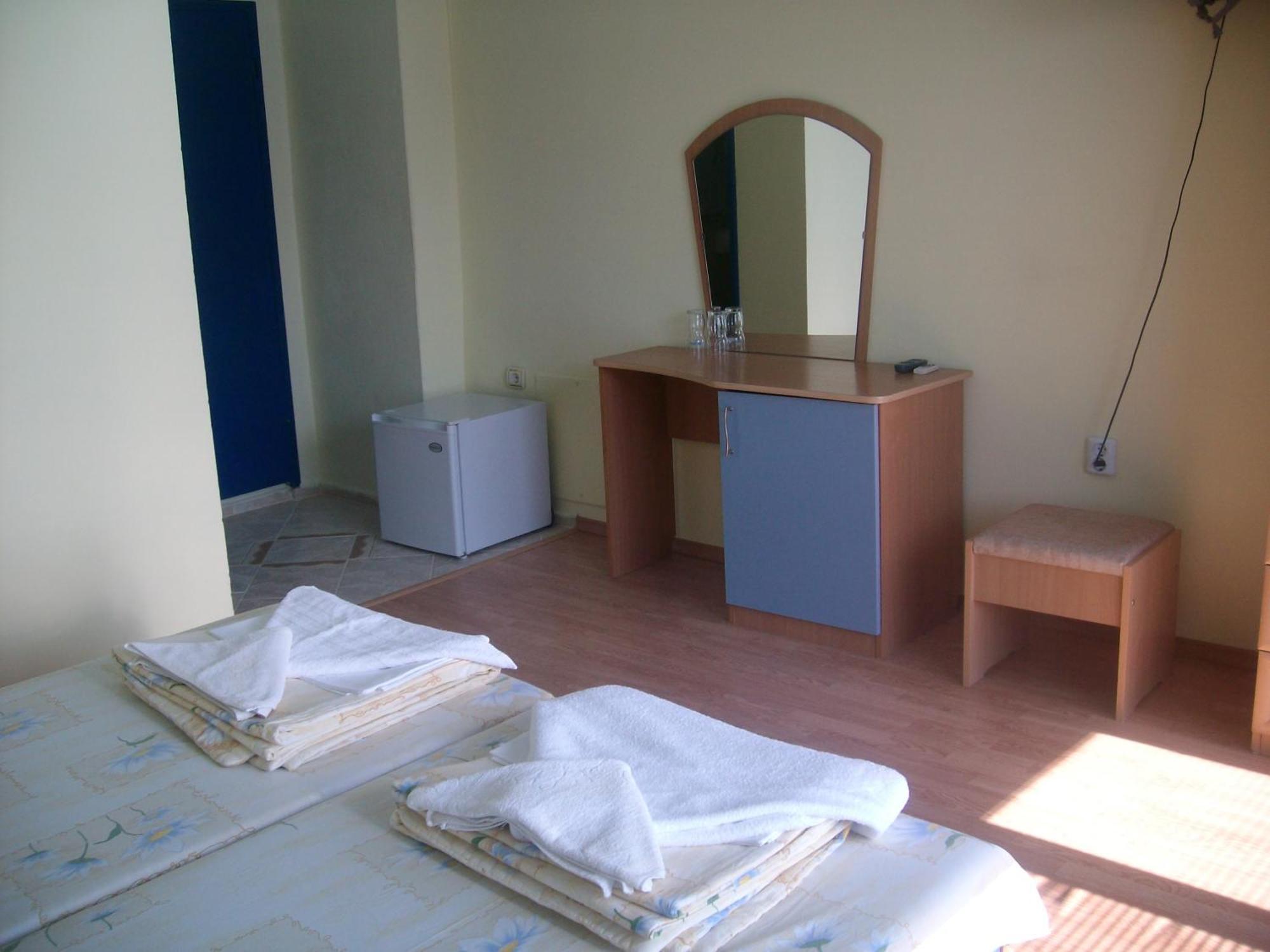 Exotic Guest House Sozopol Ruang foto