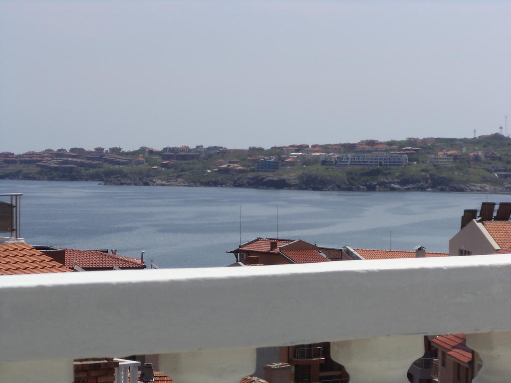 Exotic Guest House Sozopol Bagian luar foto