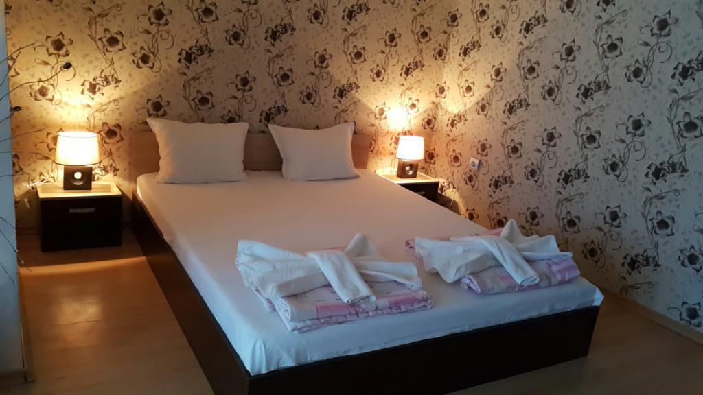 Exotic Guest House Sozopol Bagian luar foto