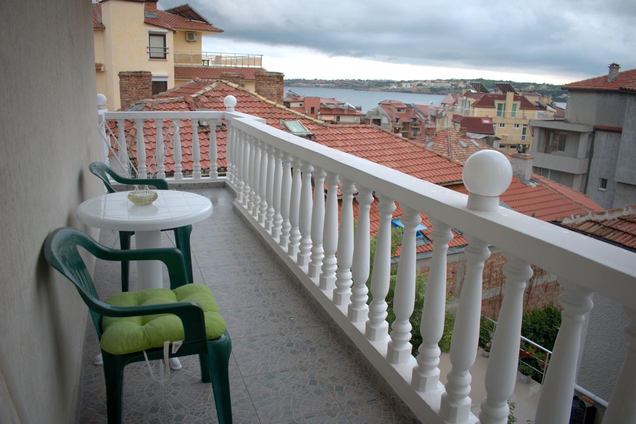 Exotic Guest House Sozopol Bagian luar foto