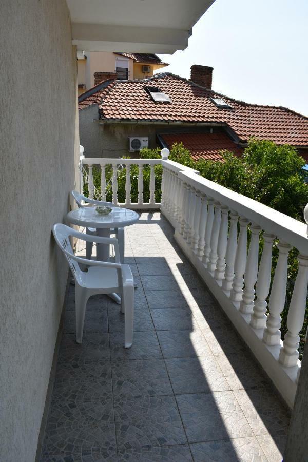 Exotic Guest House Sozopol Bagian luar foto
