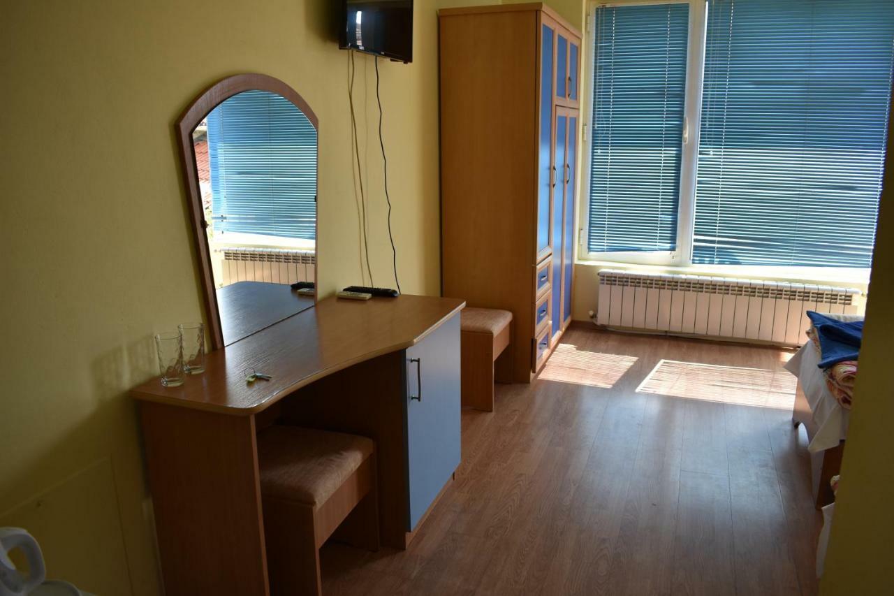 Exotic Guest House Sozopol Bagian luar foto