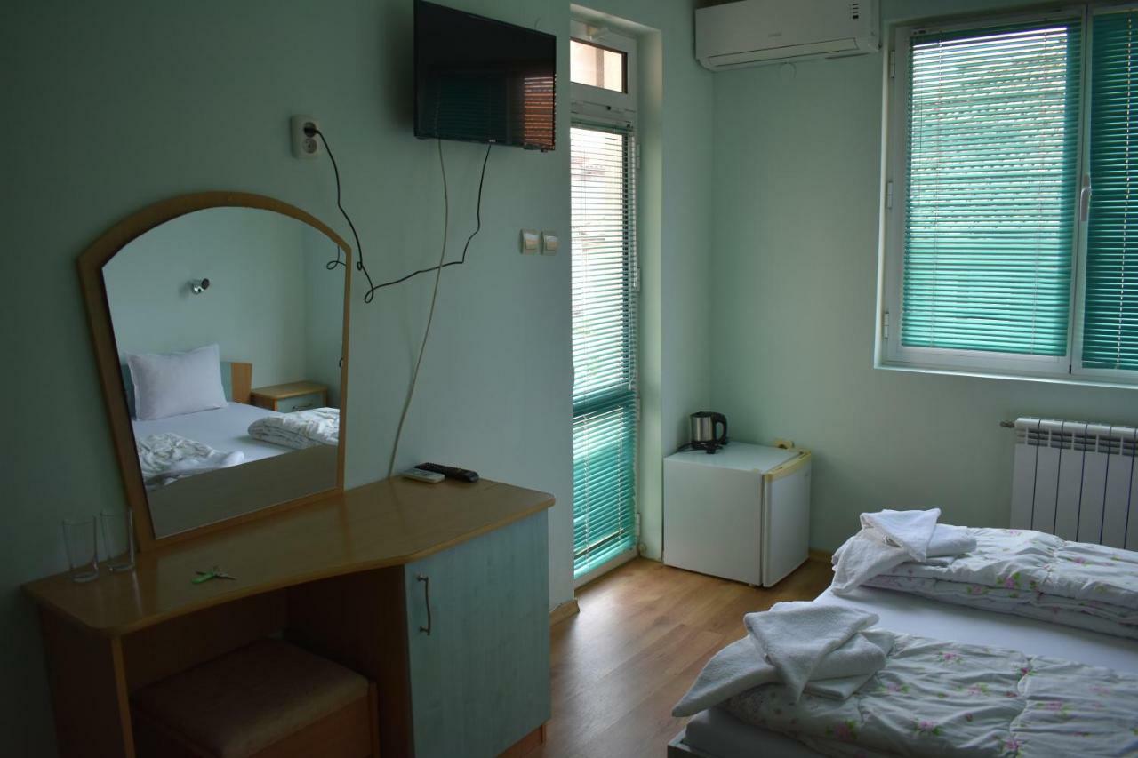 Exotic Guest House Sozopol Bagian luar foto