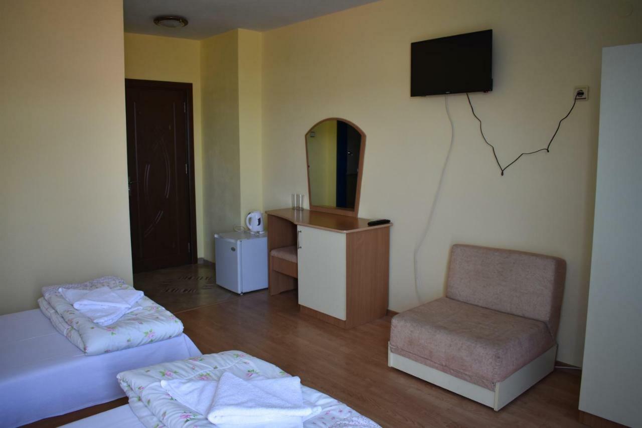 Exotic Guest House Sozopol Bagian luar foto