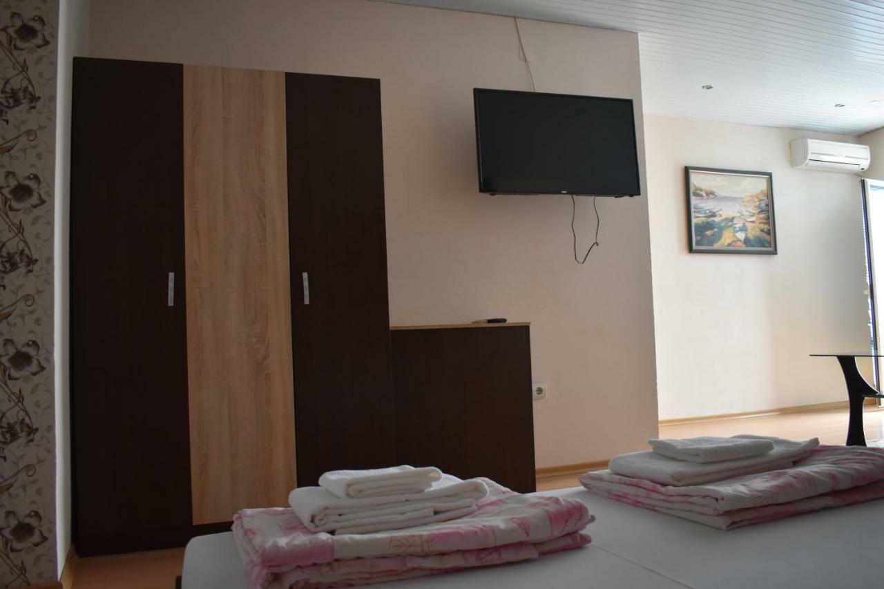Exotic Guest House Sozopol Bagian luar foto