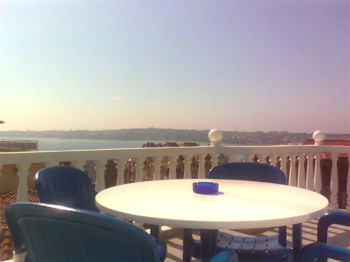 Exotic Guest House Sozopol Ruang foto